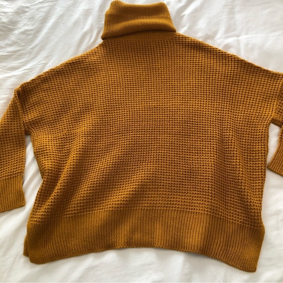 Vero Moda caramel oversized cowl neck knit sweater. Size S. - Picture 3 of 11